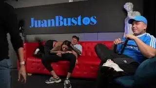 Sara Blonde se atraganta con una verga GORDA enfrente de su CORNUDO en Juan Bustos Show